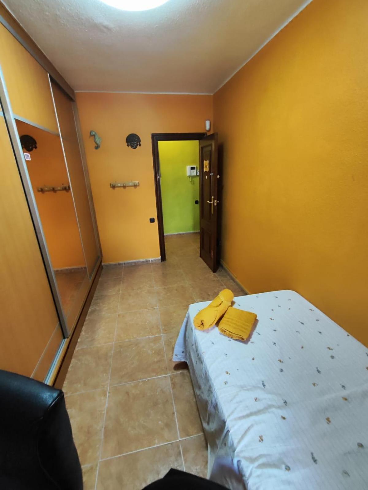 Valencia Avenida Del Puerto Private Rooms Екстер'єр фото